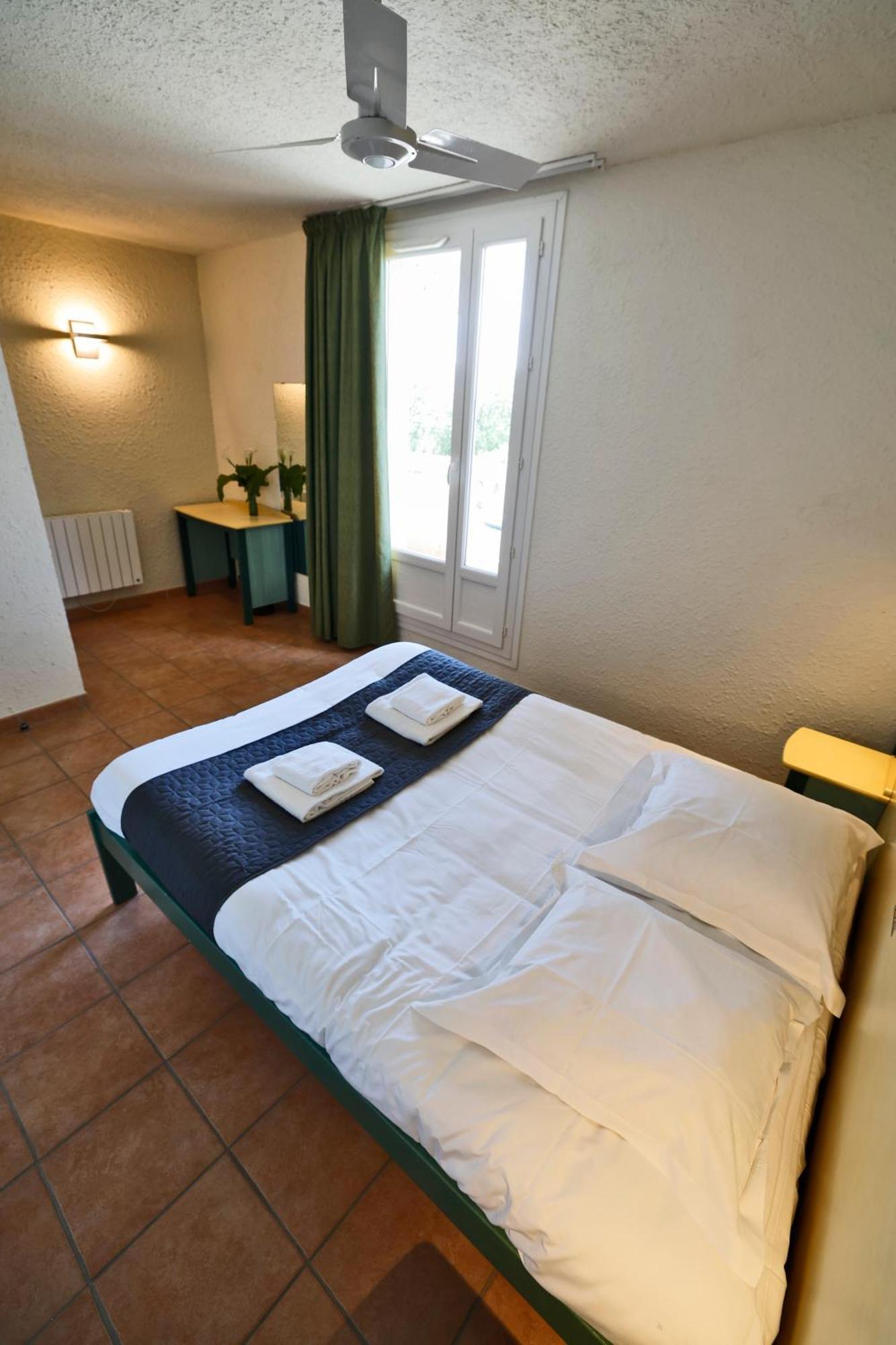 Hotel Village Le Hameau Des Oliviers 3*